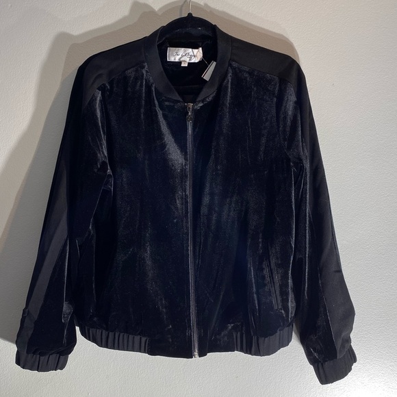 Jus d’Orange**Black Velvet Jacket***Large $168 - Picture 5 of 8